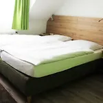 Gaestehaus Ruh - Non-smoking Penzion 3*